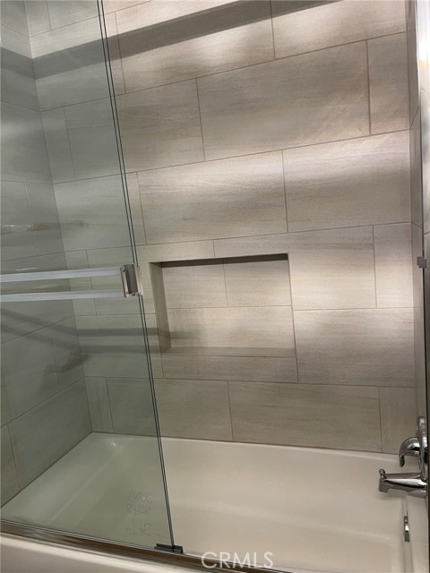 Detail Gallery Image 8 of 19 For 23930 Los Codona Ave #106,  Torrance,  CA 90505 - 2 Beds | 2 Baths