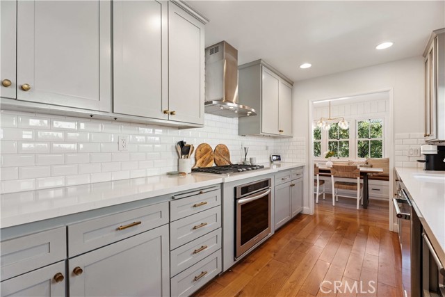 316 Claremont photo 32