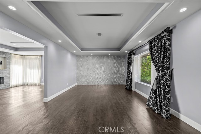 Detail Gallery Image 4 of 29 For 16510 Buchet Dr, Granada Hills,  CA 91344 - 3 Beds | 2 Baths