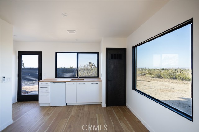 3977 Sage Avenue, Yucca Valley CA: https://media.crmls.org/medias/5fb58fd0-9549-47b4-a4a0-87c037ed5568.jpg