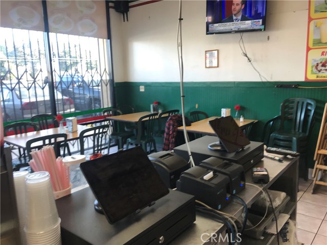 14309 S Atlantic Avenue, Compton CA: https://media.crmls.org/medias/5fb5c93d-f955-4c96-b446-7bab09878141.jpg