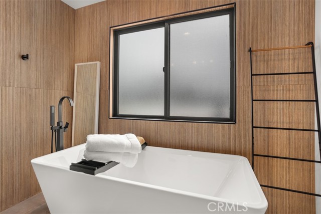 Detail Gallery Image 46 of 64 For 307 18th St, Huntington Beach,  CA 92648 - 3 Beds | 3/1 Baths
