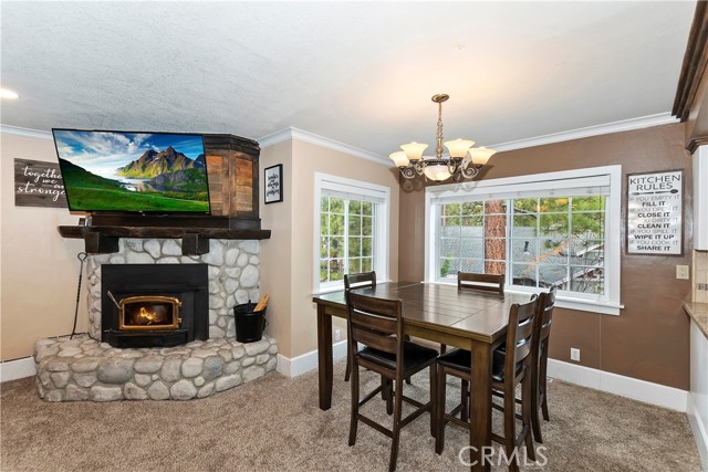 Detail Gallery Image 19 of 50 For 42377 Paramount Rd, Big Bear Lake,  CA 92315 - 4 Beds | 2 Baths