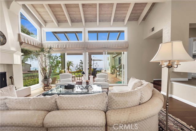 30125 Avenida Classica, Rancho Palos Verdes, California 90275, 4 Bedrooms Bedrooms, ,4 BathroomsBathrooms,Residential,Sold,Avenida Classica,PV24144663