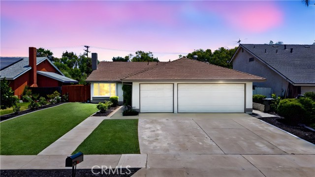9185 Jadeite Avenue, Rancho Cucamonga CA: https://media.crmls.org/medias/5fb8714f-eda3-48bc-b483-4e9be062ceca.jpg