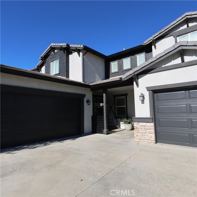 Detail Gallery Image 3 of 46 For 12460 Black Horse St, Corona,  CA 91752 - 5 Beds | 3 Baths