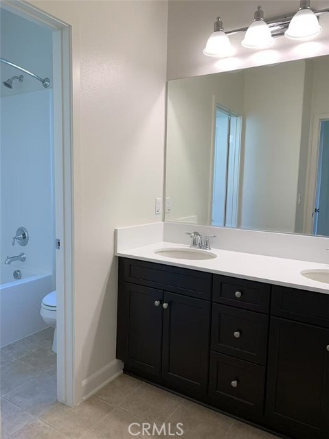 Detail Gallery Image 7 of 8 For 15730 Moonflower Ave, Chino,  CA 91708 - 4 Beds | 3 Baths