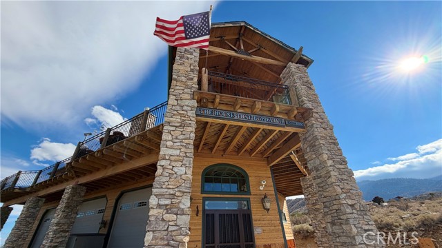 Detail Gallery Image 6 of 68 For 275 Canyon, Pinon Hills,  CA 92371 - 3 Beds | 2/1 Baths