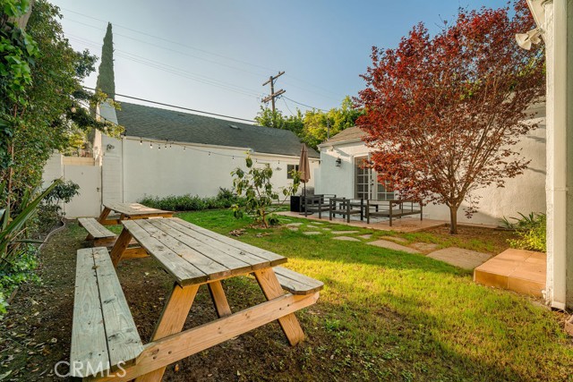 Detail Gallery Image 16 of 18 For 153 S La Peer Dr, Los Angeles,  CA 90048 - 3 Beds | 3 Baths