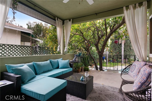 6627 Columbus Avenue, Van Nuys CA: https://media.crmls.org/medias/5fbbe99e-670a-4cde-9966-a4e6fcd98e27.jpg