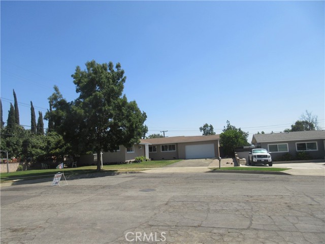1416 Carmelita Court, Upland CA: https://media.crmls.org/medias/5fbce6f2-7bbd-4dd2-b639-0d246749874d.jpg