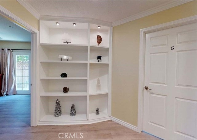 24272 Lysanda Drive, Mission Viejo CA: https://media.crmls.org/medias/5fbd3695-a17a-450b-b05c-f0e1f5f3ac00.jpg