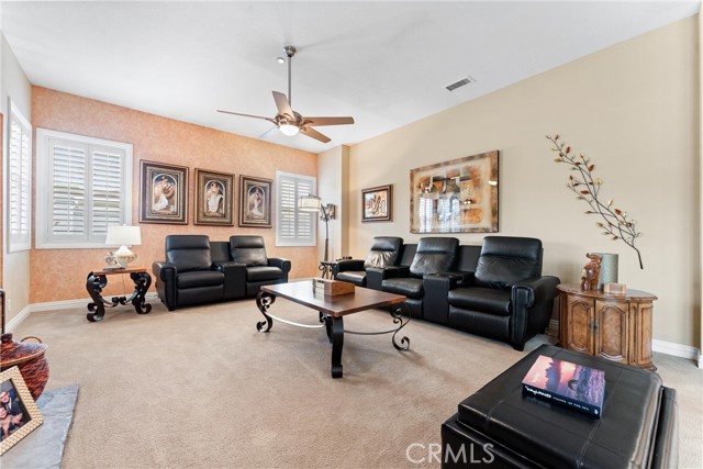 1522 Oakhill Court, Santa Ana CA: https://media.crmls.org/medias/5fbd963f-10a9-468c-a31f-7140c3be7022.jpg