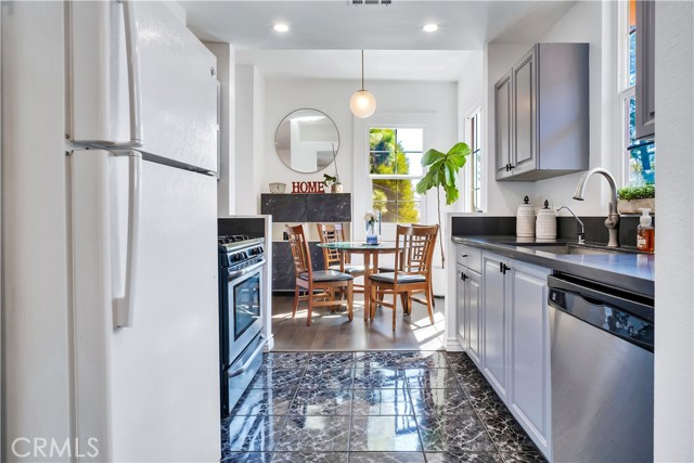 3711 Baldwin Street, Lincoln Heights CA: https://media.crmls.org/medias/5fbdfa6d-af1e-4e95-b8e7-b1d848fc8118.jpg