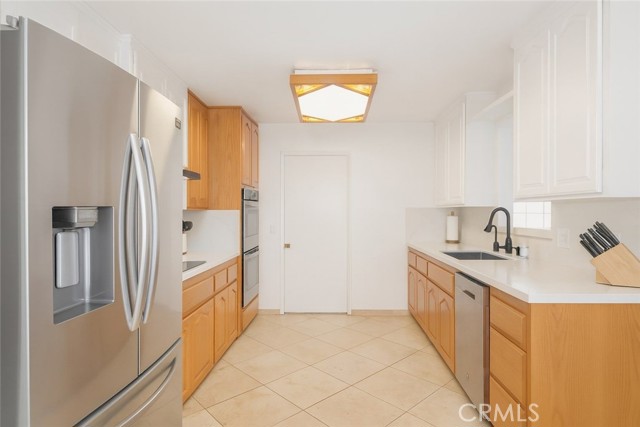 Detail Gallery Image 7 of 13 For 11662 Pickett Ln, Garden Grove,  CA 92840 - 6 Beds | 3/1 Baths