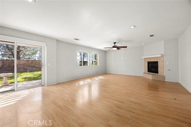 Detail Gallery Image 7 of 32 For 12351 Mesa Grove Dr, Riverside,  CA 92503 - 4 Beds | 3 Baths