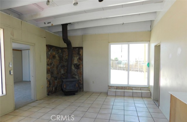 Detail Gallery Image 2 of 10 For 35833 Sutter Ave, Lucerne Valley,  CA 92356 - 3 Beds | 2 Baths