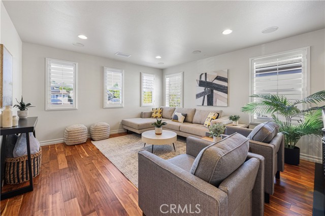 Detail Gallery Image 16 of 26 For 7281 Canyon Glen Ct, San Diego,  CA 92129 - 4 Beds | 2/1 Baths