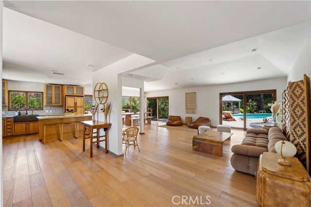 Detail Gallery Image 3 of 34 For 24537 Dry Canyon Cold Creek Rd, Calabasas,  CA 91302 - 4 Beds | 3 Baths