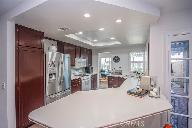 Detail Gallery Image 33 of 74 For 6117 E Garnet Cir, Anaheim Hills,  CA 92807 - 3 Beds | 3 Baths