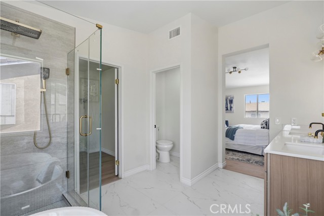 Image 29 of 38 For 6672 Logan Ave