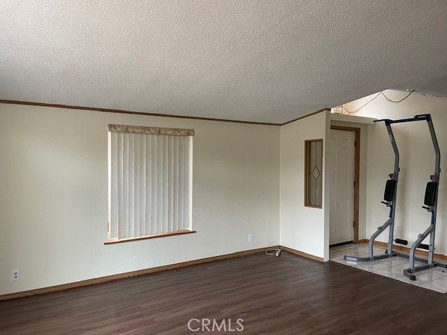 https://media.crmls.org/medias/5fc24f27-4fc6-4ceb-bdbb-56368b394320.jpg?preset=X-Large