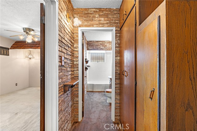 9649 Grace Street, Fontana CA: https://media.crmls.org/medias/5fc29acb-0180-461f-b838-4a59c3594877.jpg