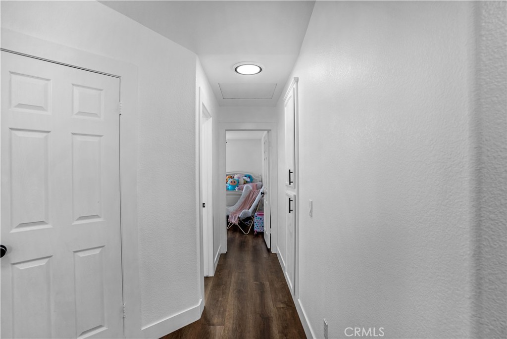 https://media.crmls.org/medias/5fc31039-e68d-43e7-b400-fc25c400f084.jpg?preset=X-Large