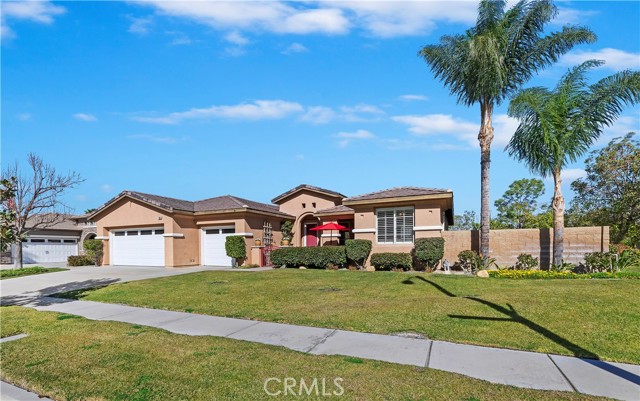 Detail Gallery Image 3 of 49 For 1865 Plainfield Way, Corona,  CA 92883 - 4 Beds | 3 Baths