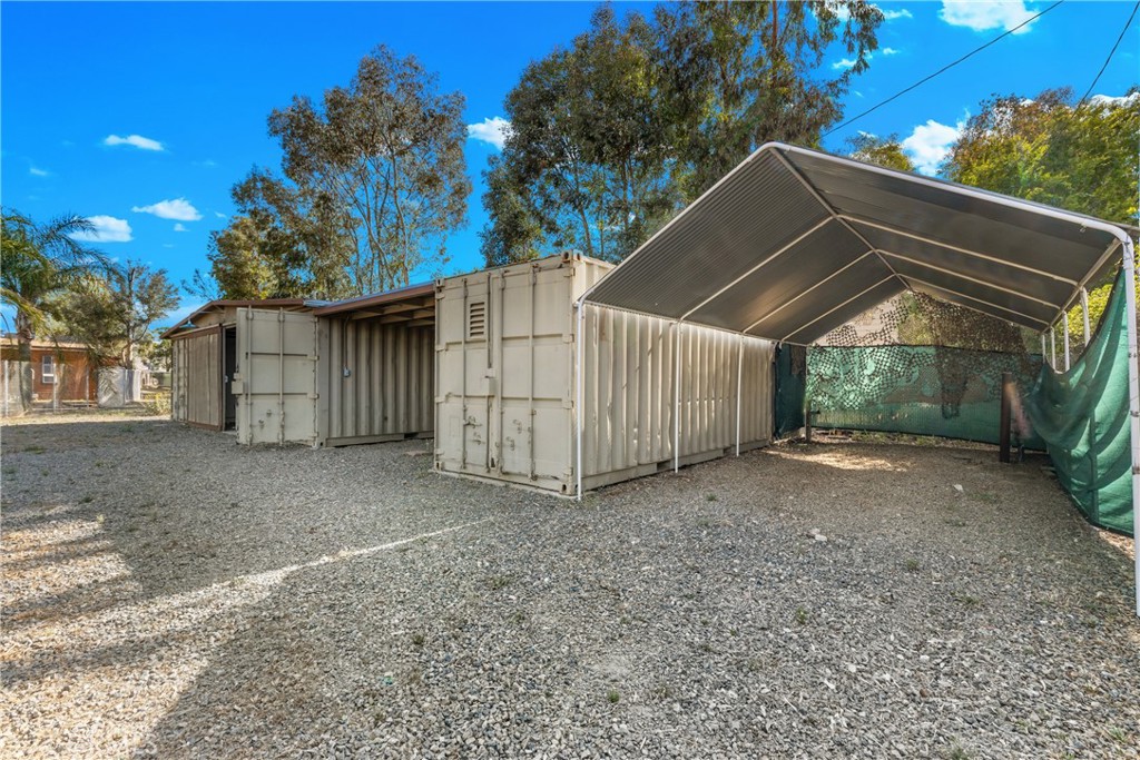 https://media.crmls.org/medias/5fc3634c-18b6-48f6-847b-9146a1a21c7f.jpg?preset=X-Large