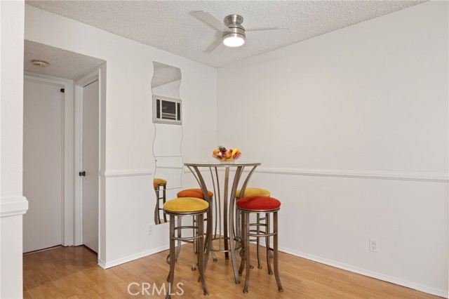 Detail Gallery Image 6 of 17 For 20930 #115 Parthenia, Canoga Park,  CA 91304 - 1 Beds | 1 Baths