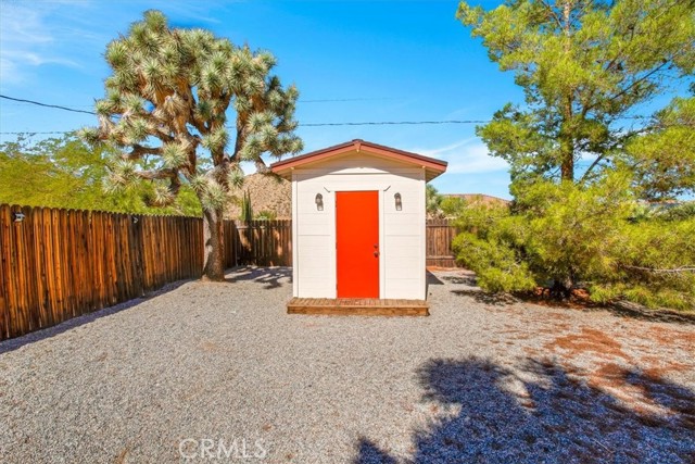 Detail Gallery Image 25 of 39 For 57886 El Dorado Dr, Yucca Valley,  CA 92284 - 3 Beds | 2 Baths