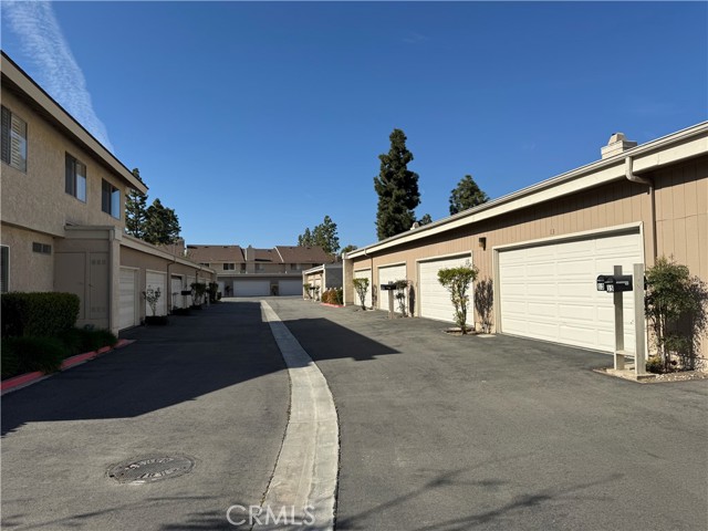 18 Snapdragon, Irvine CA: https://media.crmls.org/medias/5fc50e32-4574-47ec-8d60-810bb3689d18.jpg