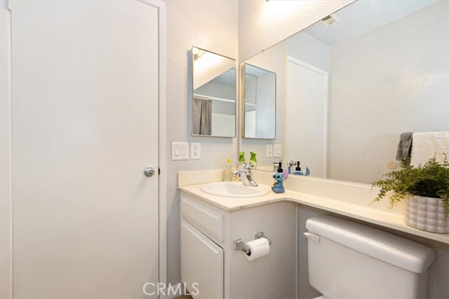 12963 Birch Glen Court, Victorville CA: https://media.crmls.org/medias/5fc5cbe8-86ca-42f6-81f0-fe336eb0ae2d.jpg