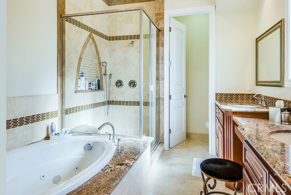 2202 Voorhees Avenue, Redondo Beach, California 90278, 4 Bedrooms Bedrooms, ,4 BathroomsBathrooms,Residential,Sold,Voorhees,SB17021148