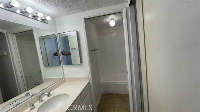 1024 S Marengo Avenue, Alhambra CA: https://media.crmls.org/medias/5fc6f07d-bb98-4ec3-a2fc-7ff96f740c44.jpg