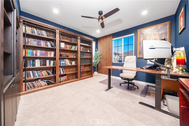 12829 Stags Leap Dr, Riverside CA: https://media.crmls.org/medias/5fc7012f-3735-47ce-a995-8d7ba97216c0.jpg