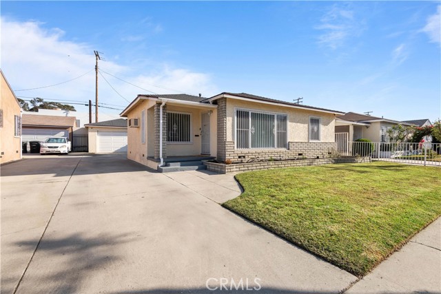 14314 Cerritos Avenue, Bellflower, California 90706, 3 Bedrooms Bedrooms, ,2 BathroomsBathrooms,Single Family Residence,For Sale,Cerritos,IG25032469