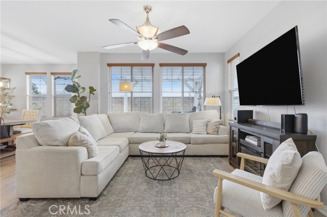 Detail Gallery Image 5 of 28 For 31752 Green Oak, Temecula,  CA 92592 - 3 Beds | 2/1 Baths