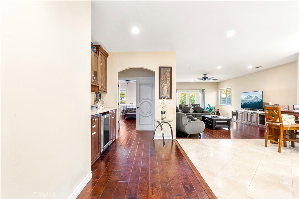 MLS #DW25229258 image #8