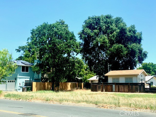 1945 Lakeshore Boulevard, Lakeport CA: https://media.crmls.org/medias/5fc7ae6f-cc11-4bcb-8d7a-7dd48f439247.jpg