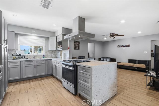 Detail Gallery Image 17 of 26 For 9614 Cypress, Fontana,  CA 92335 - – Beds | – Baths