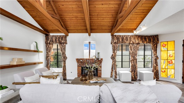 54 Falcon Ridge Drive, Pomona CA: https://media.crmls.org/medias/5fc8a1fa-0e1c-421b-9dfc-8c4b34d31bfb.jpg