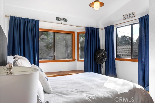 Detail Gallery Image 18 of 30 For 290 Davos Dr, Crestline,  CA 92325 - 3 Beds | 2/1 Baths