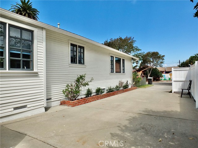Detail Gallery Image 20 of 22 For 4132 E Theresa St, Long Beach,  CA 90814 - 2 Beds | 2 Baths
