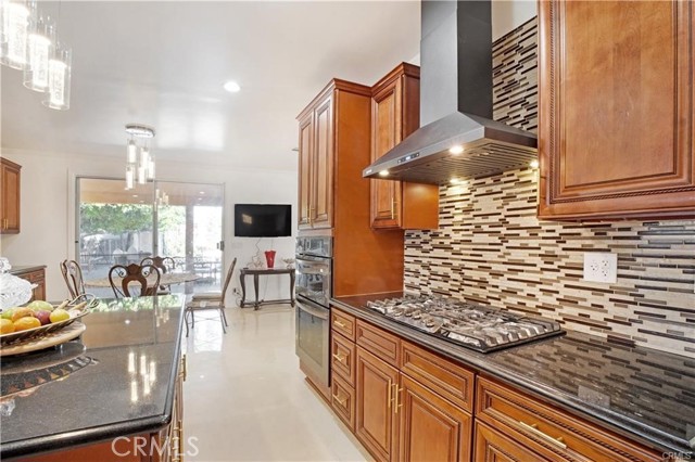 Detail Gallery Image 37 of 71 For 22329 Plummer St, Chatsworth,  CA 91311 - 4 Beds | 4/1 Baths