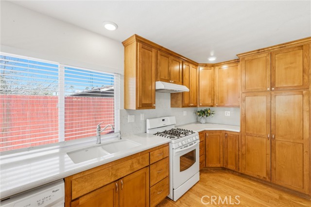 Detail Gallery Image 16 of 49 For 2828 Shalimar, Riverside,  CA 92504 - 3 Beds | 2 Baths