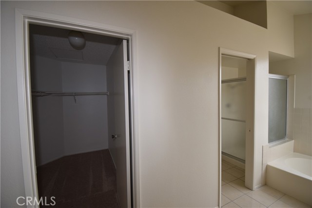 Detail Gallery Image 17 of 41 For 10659 Willow Creek Rd, Moreno Valley,  CA 92557 - 4 Beds | 2/1 Baths