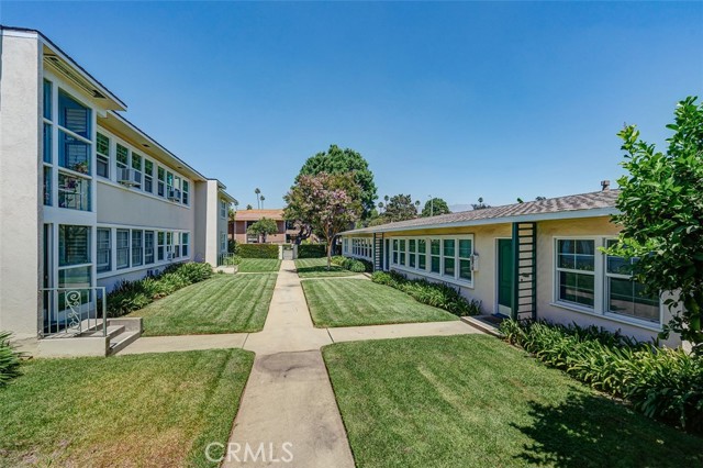 1513 1517 HUNTINGTON Drive, South Pasadena CA: https://media.crmls.org/medias/5fcc47a0-2c45-40c2-972a-362a5e6b6806.jpg
