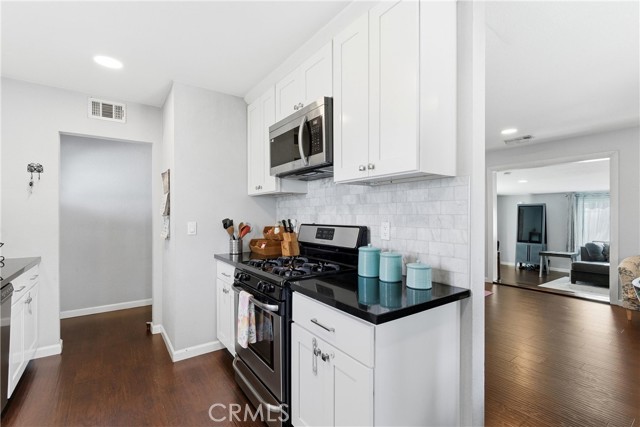 Detail Gallery Image 6 of 24 For 13431 Marlette, La Mirada,  CA 90638 - 3 Beds | 2 Baths